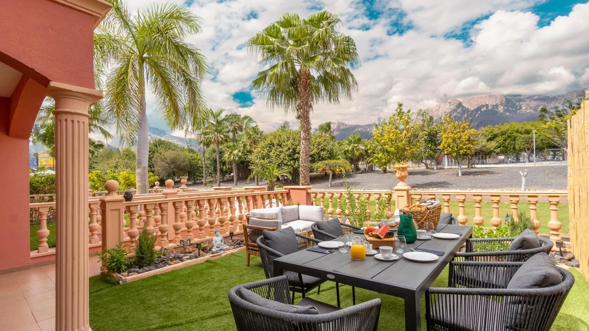 Villa Jasmin In Duque Costa Adeje  Spain